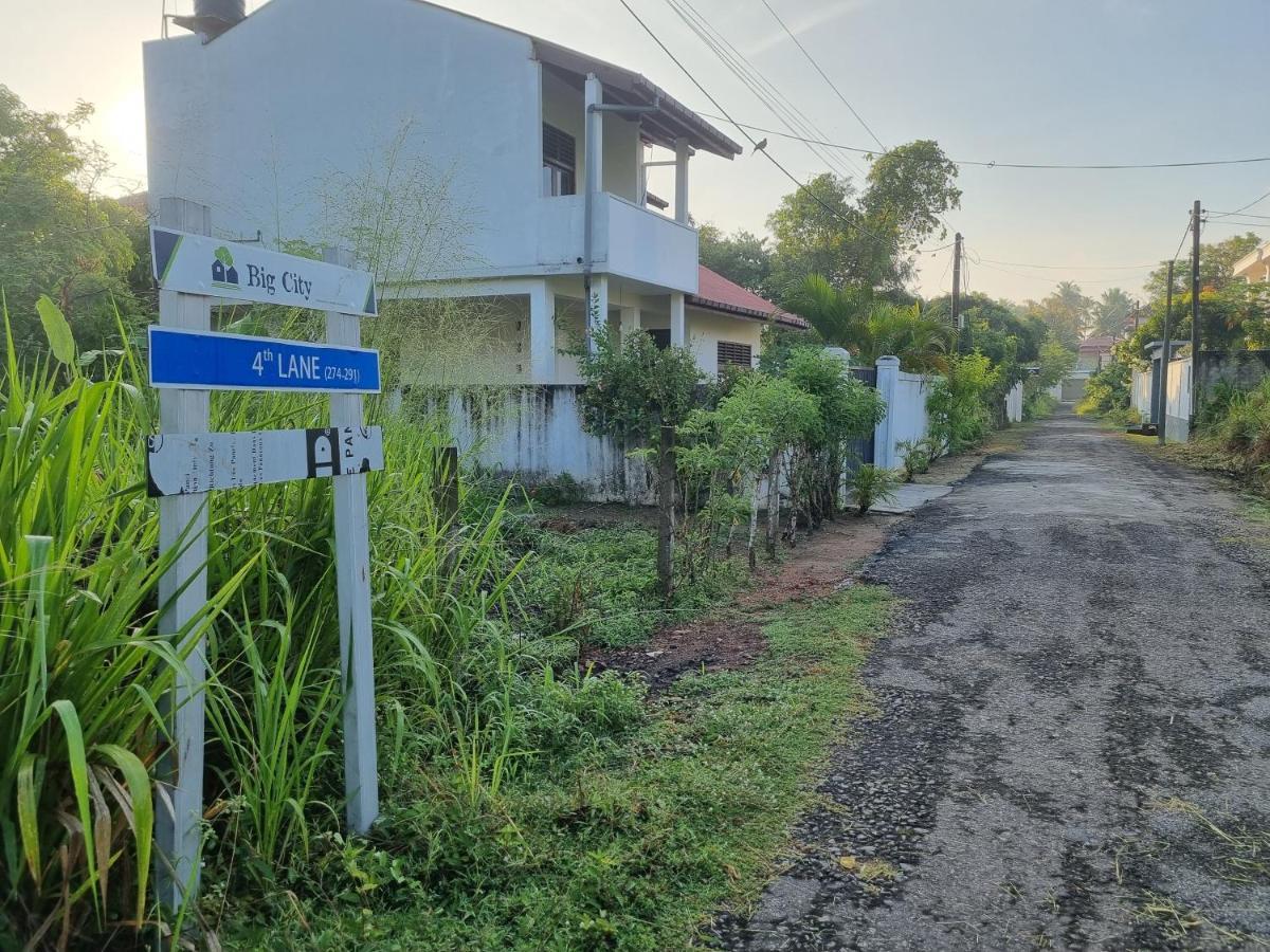 Vidushi Home Minuwangoda Exterior photo
