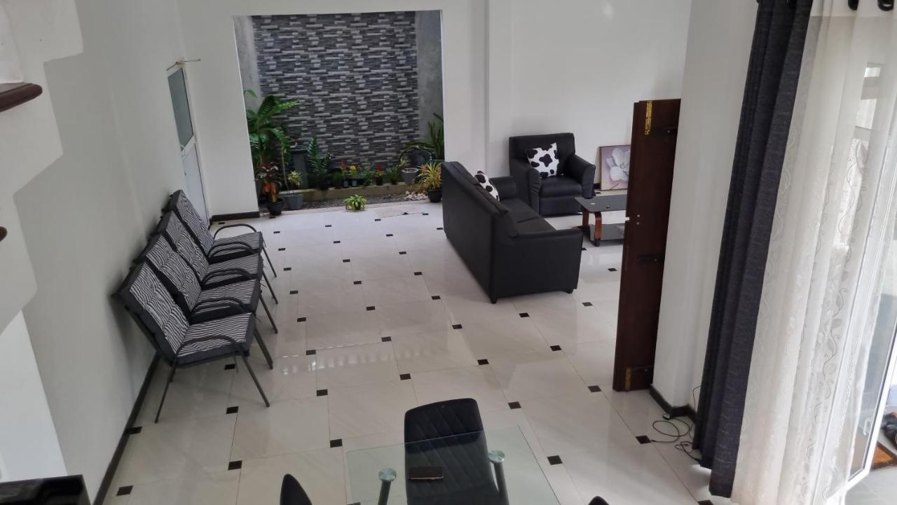 Vidushi Home Minuwangoda Exterior photo
