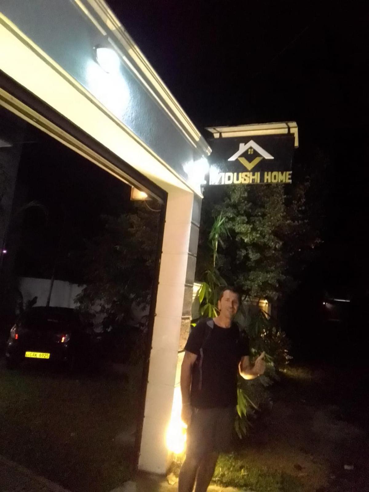 Vidushi Home Minuwangoda Exterior photo